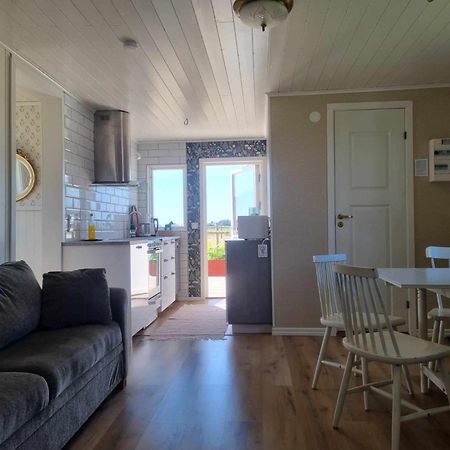 Roennas Villa Tvååker Екстериор снимка
