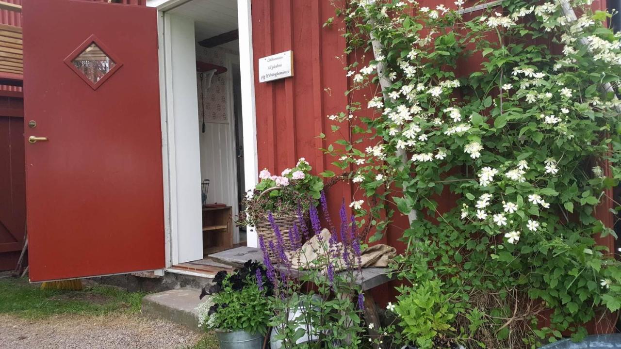 Roennas Villa Tvååker Екстериор снимка